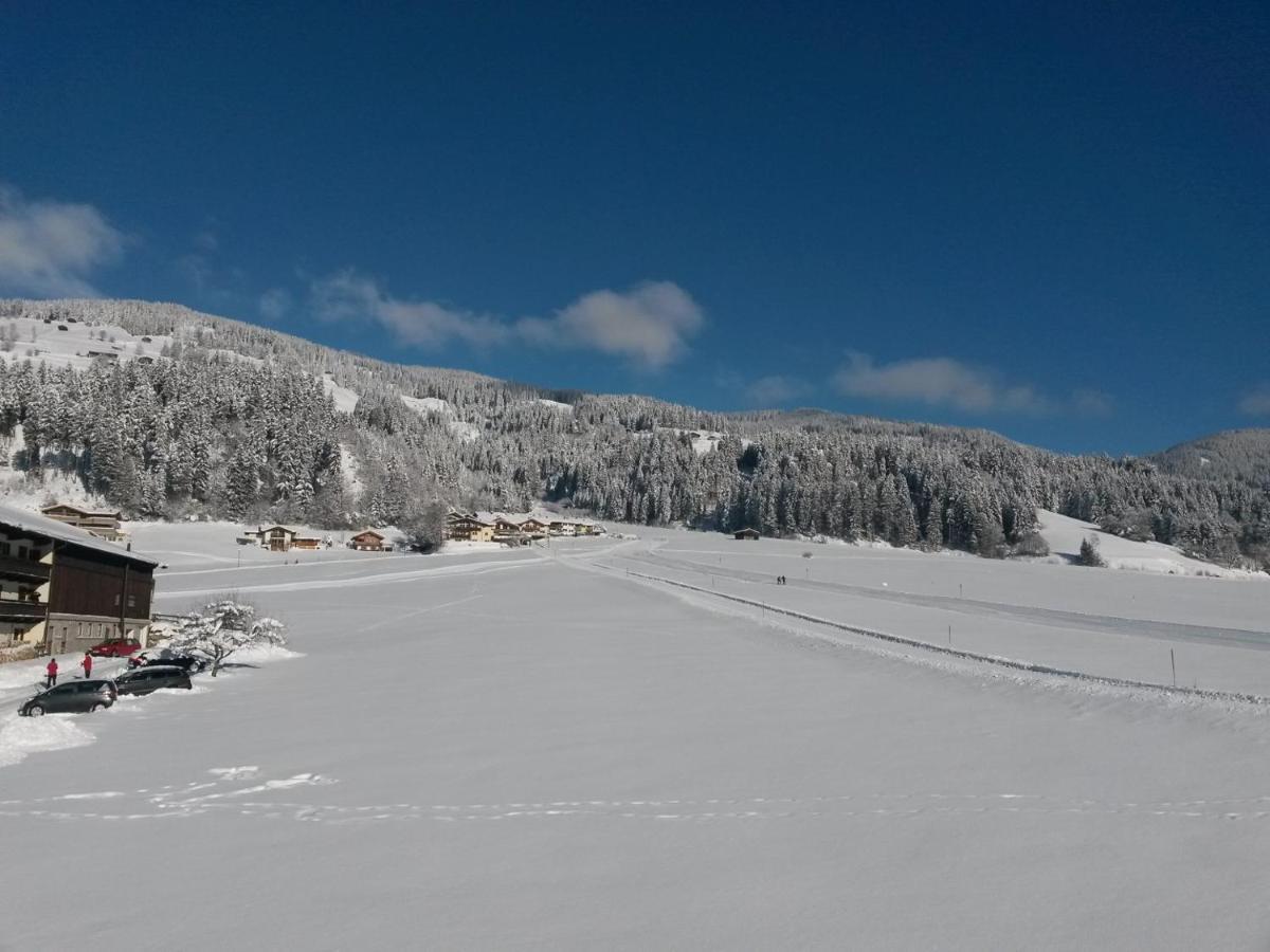 Haus Erika Lägenhet Brixen im Thale Exteriör bild